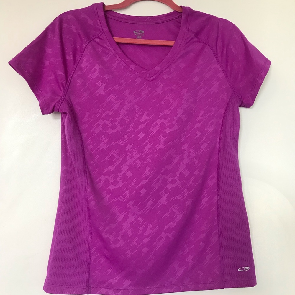 Women’s work out shirt